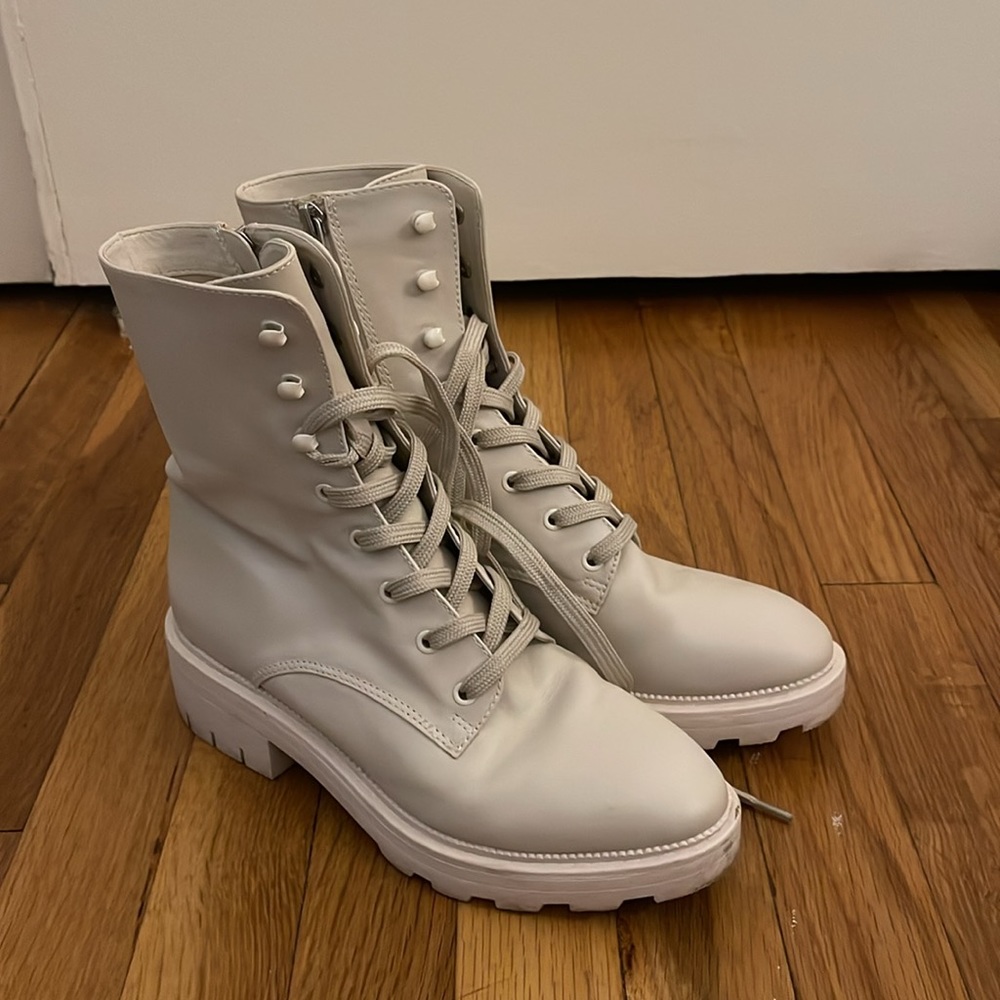 Dolce Vita Booties